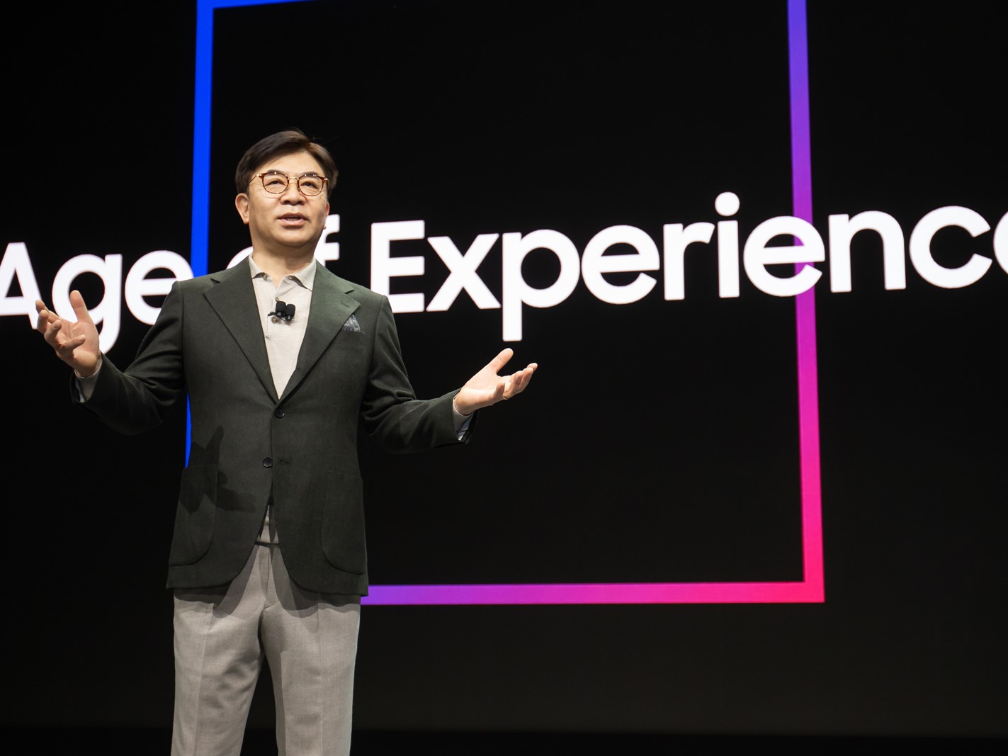 CES 2020 기조연설 중인 김현석 사장. 사진 | 삼성전자